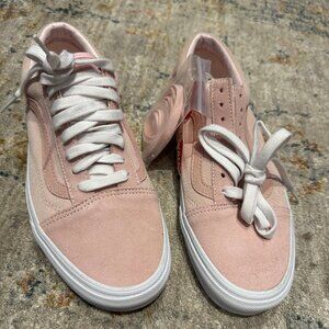 NWT - Light Pink "Old Skool" Vans - Unisex (Men's 8, Women's 9.5)